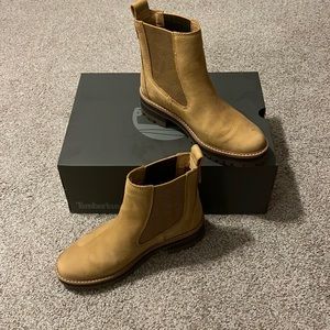 Timberland Courmayeur Valley Chelsea Boot, Size 7, Worn Only Twice, Original Box